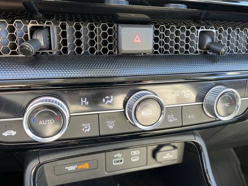 Used 2024 Honda CR-V EX-L image 17