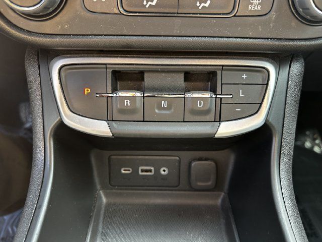 Used 2024 GMC Terrain SLE FWD image 24