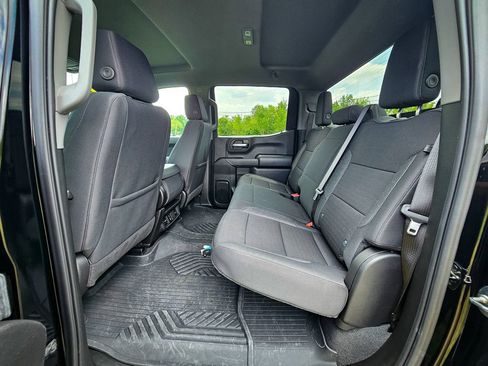 Used 2025 Chevrolet Silverado 1500 Custom Trail Boss AWD/4WD image 30