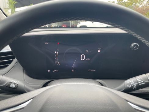 Used 2025 Buick Encore GX Preferred image 38