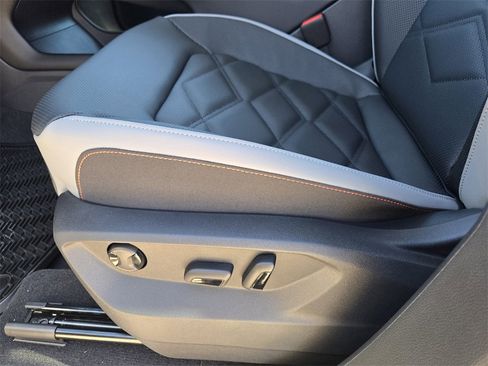 New 2026 Volkswagen Atlas Peak Edition image 19