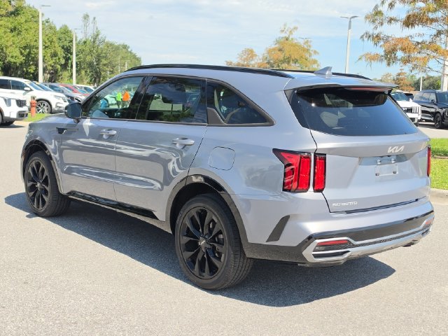 Certified 2023 Kia Sorento SX FWD image 3