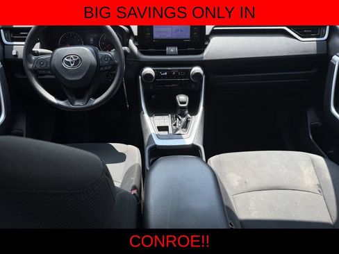 Used 2021 Toyota RAV4 LE AWD/4WD image 26