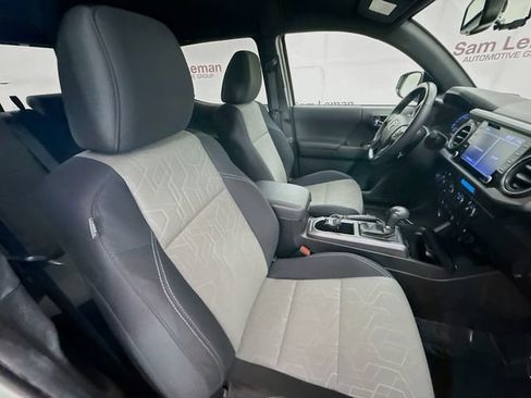 Used 2022 Toyota Tacoma TRD Sport image 26