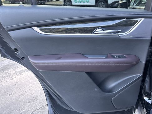 Used 2023 Cadillac XT6 Premium Luxury image 23