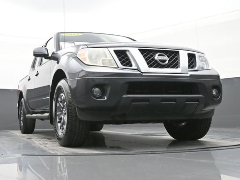 Used 2015 Nissan Frontier PRO-4X image 50