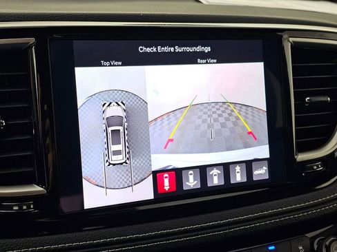 New 2026 Chrysler Pacifica Select image 22