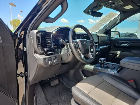 Used 2025 Chevrolet Silverado 1500 ZR2 w/ Technology Package AWD/4WD image 13
