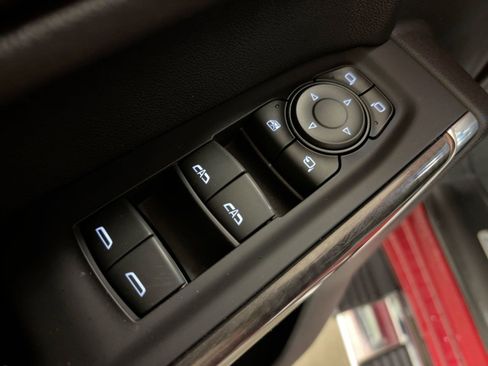 Used 2019 Chevrolet Silverado 1500 LTZ w/ LTZ Plus Package image 11