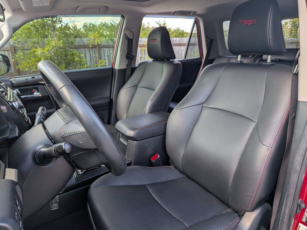 Used 2019 Toyota 4Runner TRD Off-Road Premium AWD/4WD image 11