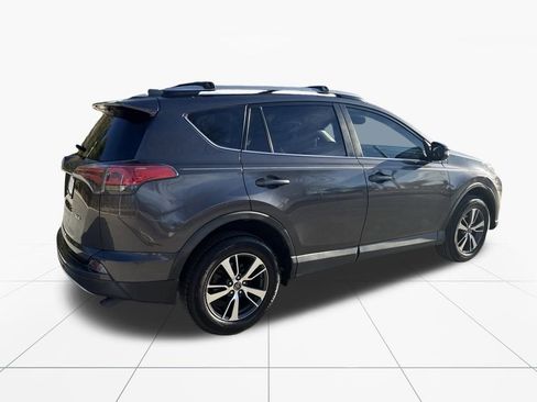 Used 2017 Toyota RAV4 XLE image 7