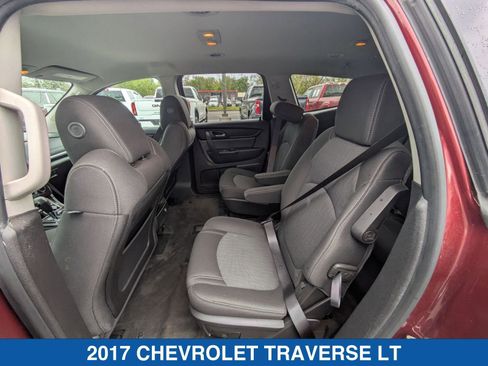 Used 2017 Chevrolet Traverse LT AWD/4WD image 30