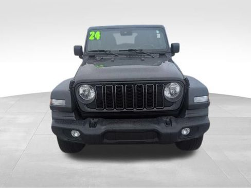 Used 2024 Jeep Wrangler Unlimited Sport AWD/4WD image 9