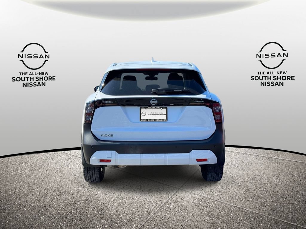Certified 2025 Nissan Kicks SV FWD image 7