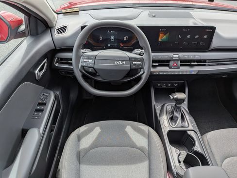 Used 2025 Kia K4 FWD image 30
