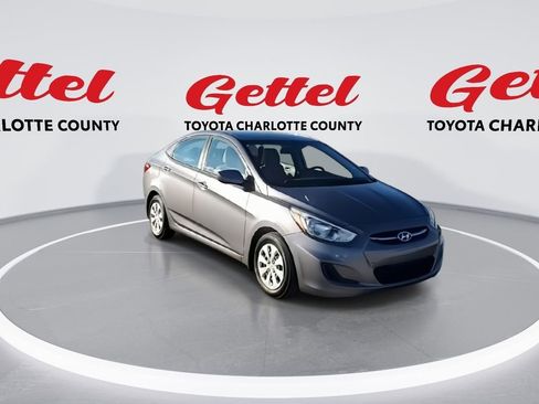 Used 2016 Hyundai Accent SE w/ Option Group 02 image 2
