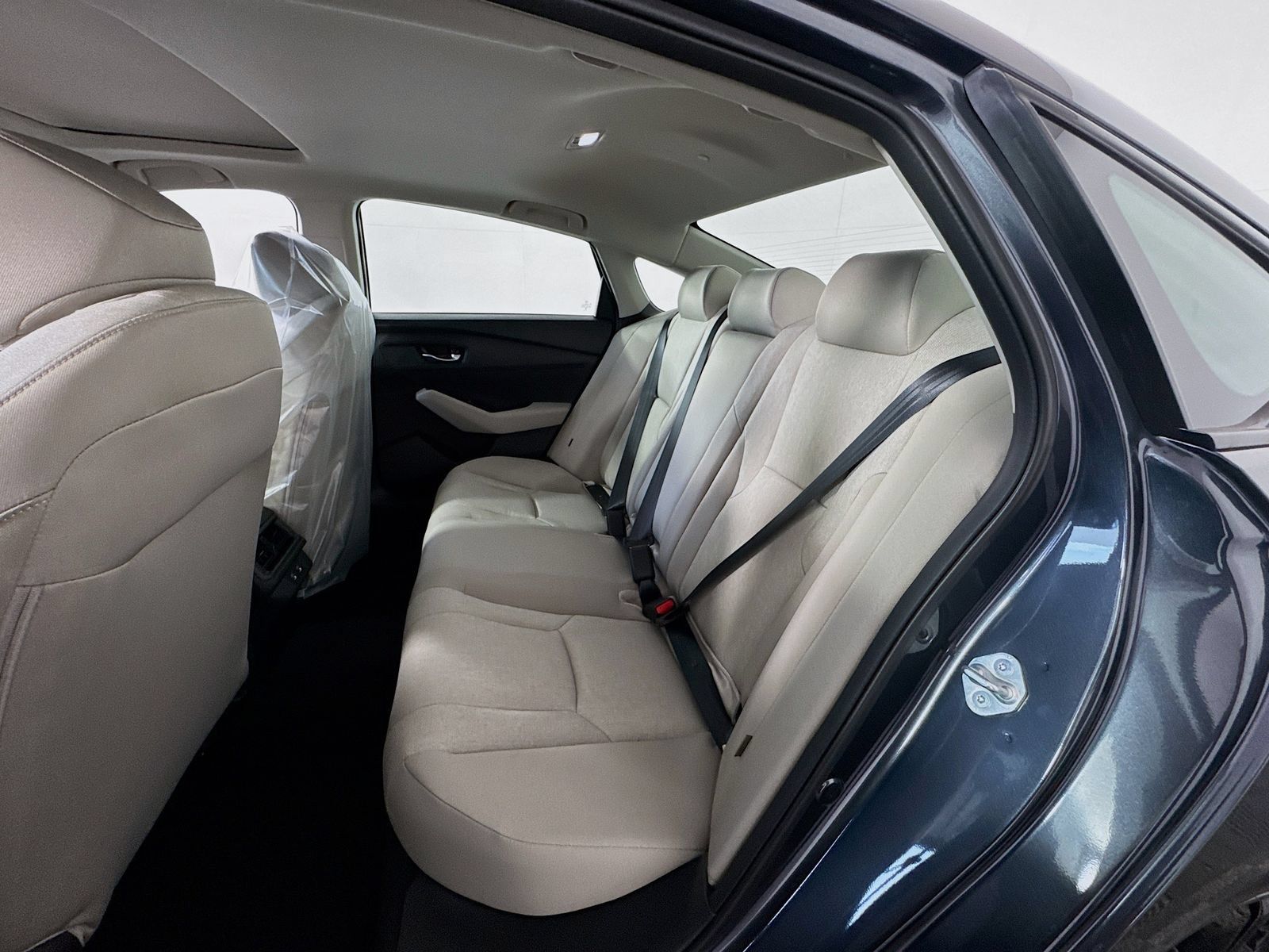 Used 2025 Honda Accord SE image 17