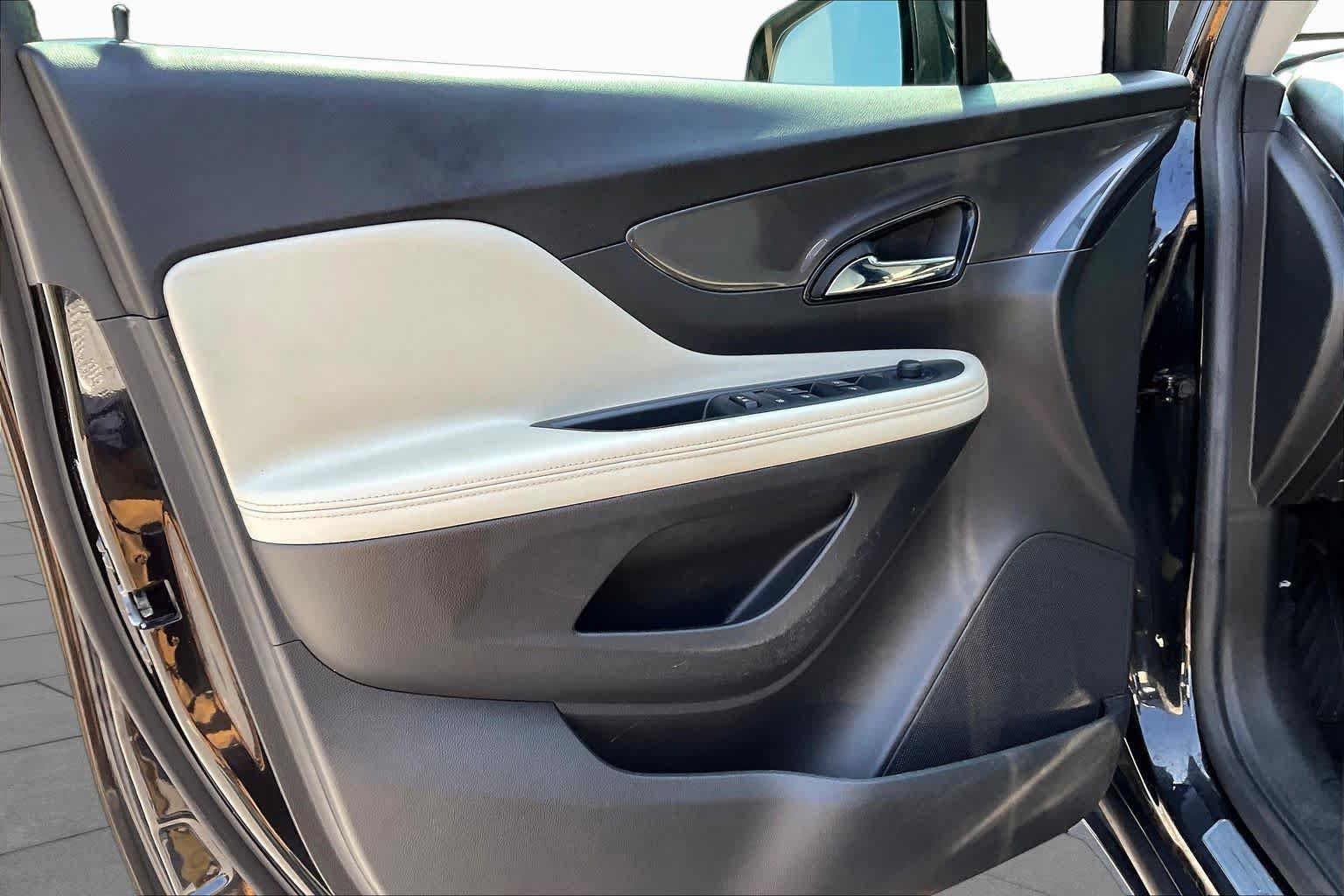 Used 2019 Buick Encore Preferred FWD image 21