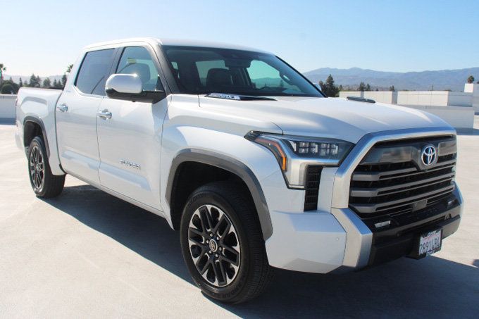 Used 2024 Toyota Tundra Limited AWD/4WD image 2