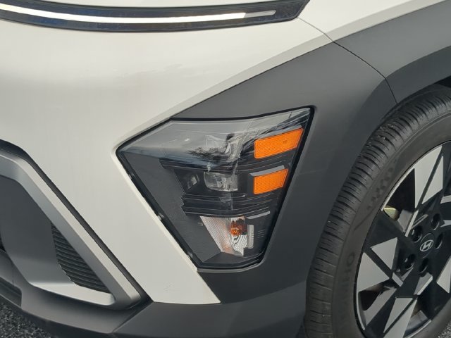 Used 2024 Hyundai Kona SEL FWD image 10