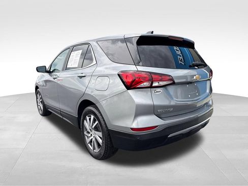 Used 2024 Chevrolet Equinox LT FWD image 3