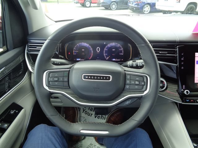 Used 2022 Jeep Wagoneer Series III AWD/4WD image 35