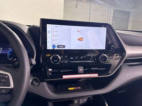 New 2026 Toyota Highlander Limited image 29