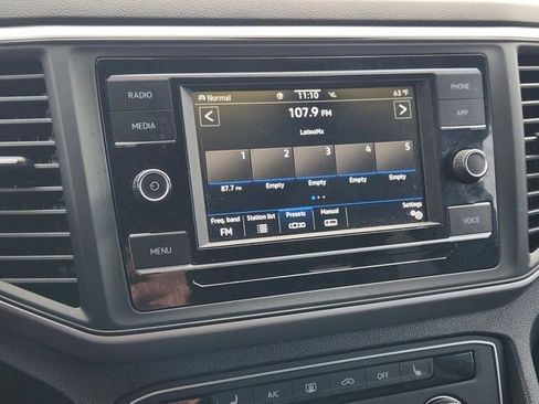 Used 2022 Volkswagen Atlas Cross Sport SE image 5