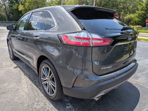 Used 2019 Ford Edge Titanium w/ Cold Weather Package AWD/4WD image 6