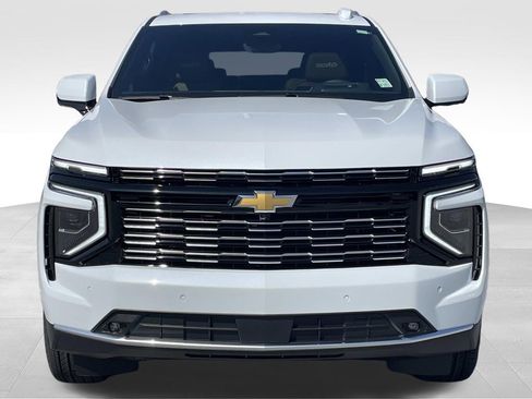 New 2026 Chevrolet Suburban High Country image 8