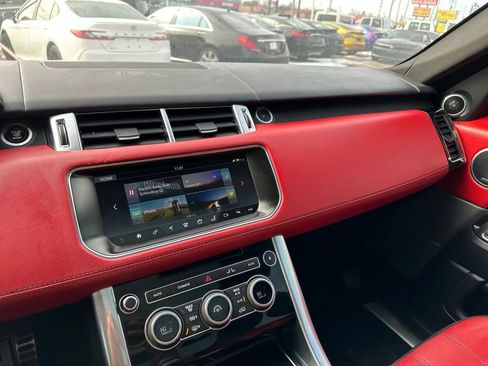 Used 2017 Land Rover Range Rover Sport HSE Dynamic image 39