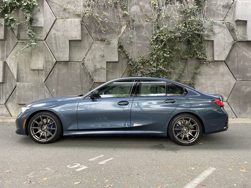 Used 2025 BMW M340i w/ Premium Package RWD image 2