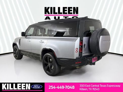 Used 2024 Land Rover Defender 130 X-Dynamic SE AWD/4WD image 6