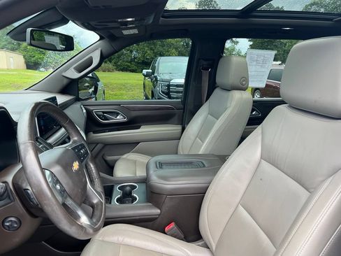 Used 2021 Chevrolet Tahoe LT w/ LT Signature Package RWD image 4