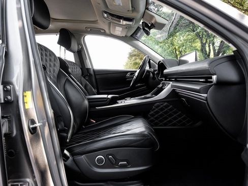 Used 2021 Genesis GV80 3.5T Advanced + w/ Prestige Package 07 image 46