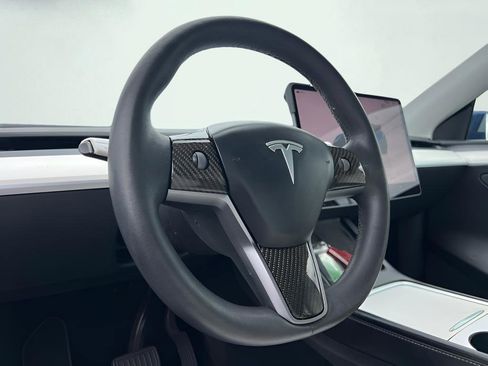 Used 2023 Tesla Model Y Long Range AWD/4WD image 35