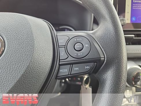 Used 2024 Toyota RAV4 LE AWD/4WD image 13