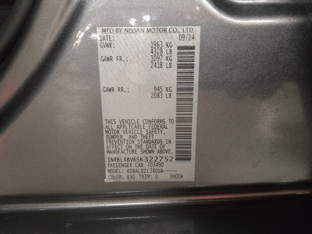 Used 2025 Nissan Altima 2.5 S FWD image 33