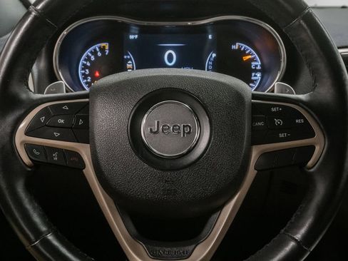 Used 2015 Jeep Grand Cherokee Altitude AWD/4WD image 16