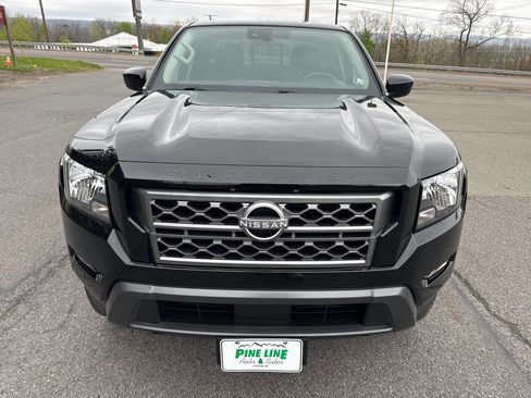 Used 2024 Nissan Frontier SV w/ SV Convenience Package AWD/4WD image 8