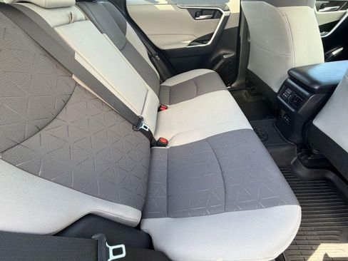 Certified 2025 Toyota RAV4 XLE image 33