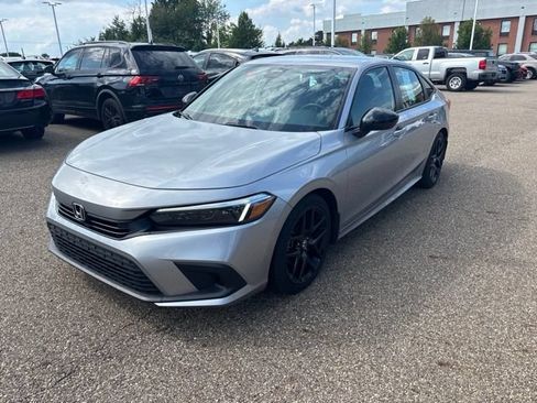 Used 2024 Honda Civic Sport image 1