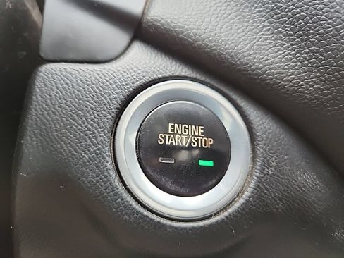 Used 2018 Chevrolet Equinox LT w/ Sun & Infotainment Package AWD/4WD image 22