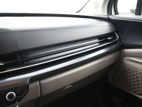 Used 2026 Kia Carnival FWD image 25