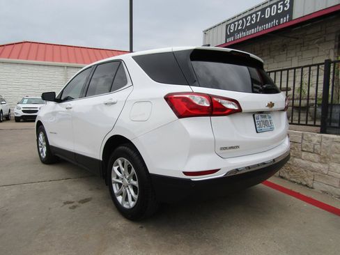 Used 2019 Chevrolet Equinox LT FWD image 3