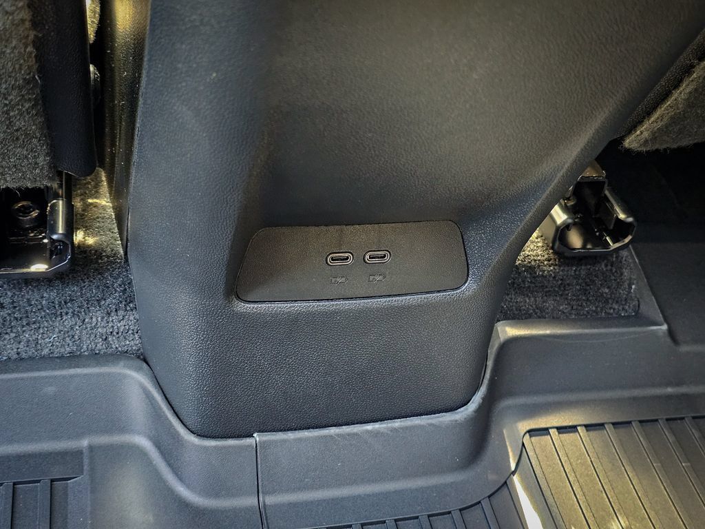 New 2027 GMC Terrain Elevation w/ Elevation Premium Package AWD/4WD image 34