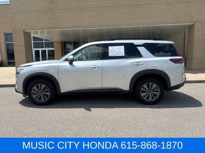 Used 2025 Nissan Pathfinder SV