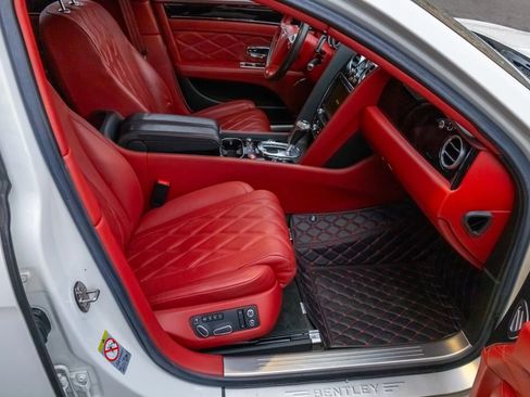 Used 2015 Bentley Flying Spur V8 image 52