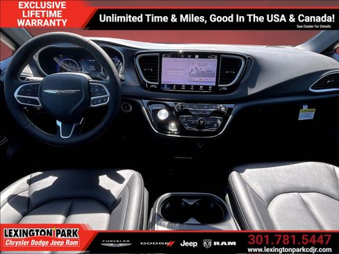 New 2026 Chrysler Voyager LX FWD image 5