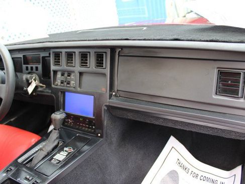 Used 1989 Chevrolet Corvette Convertible RWD image 8